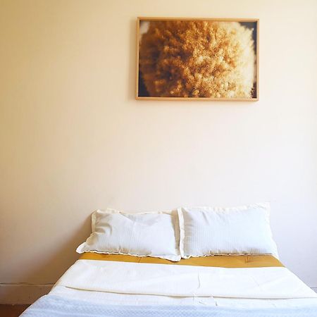Quarto Casal Com Janela Casa Caramel Belo Horizonte Ngoại thất bức ảnh